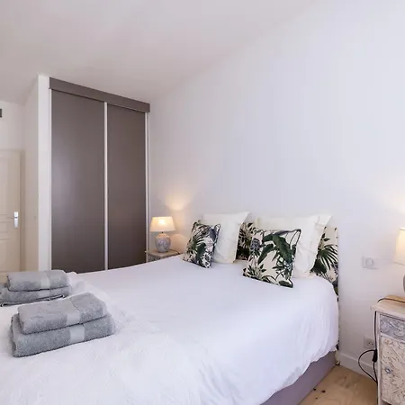 2 Bedroom In Centre: Santiago Κάννες